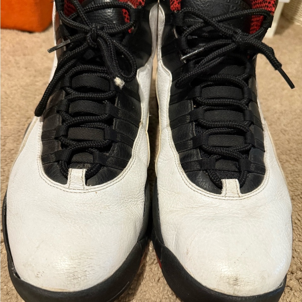 Used Jordans Men's Black and White Athletic Shoes
